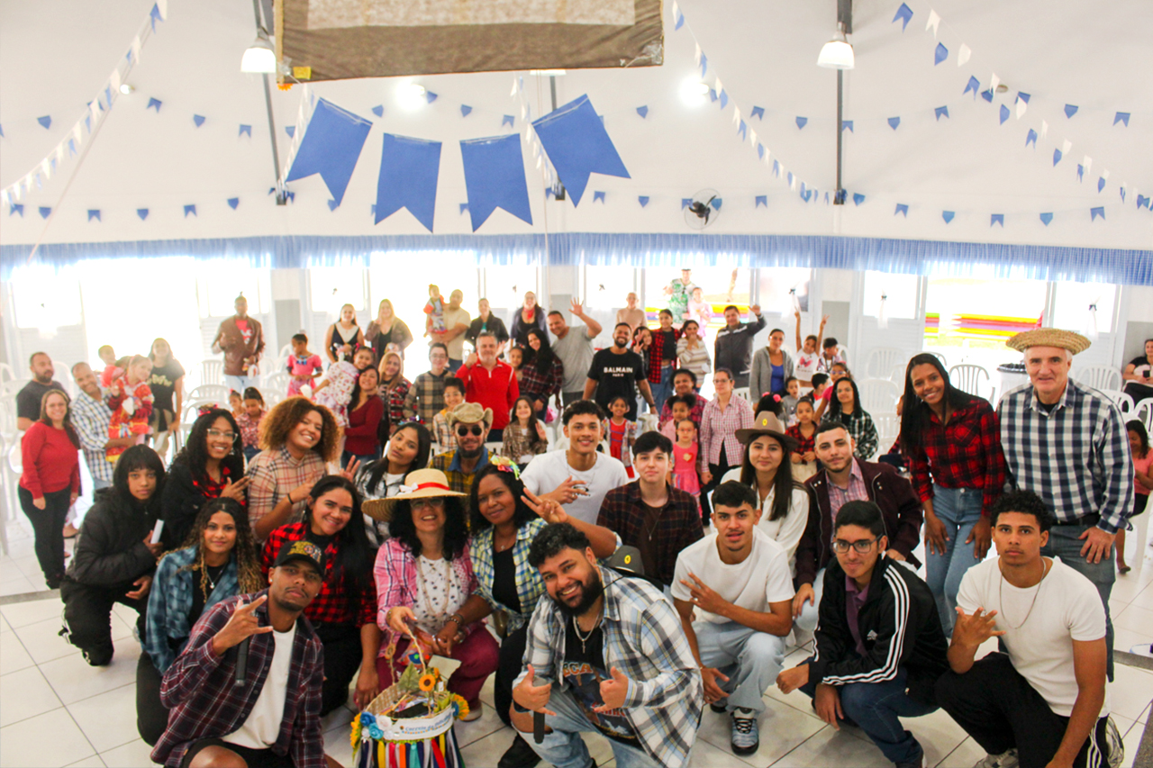 Arraial no CCPL: No último sábado (22), o CCPL Jaraguá Mirim agitou o bairro do Parque Imperial com a participação dos alunos do CCPL Hercília da Silva Barbosa