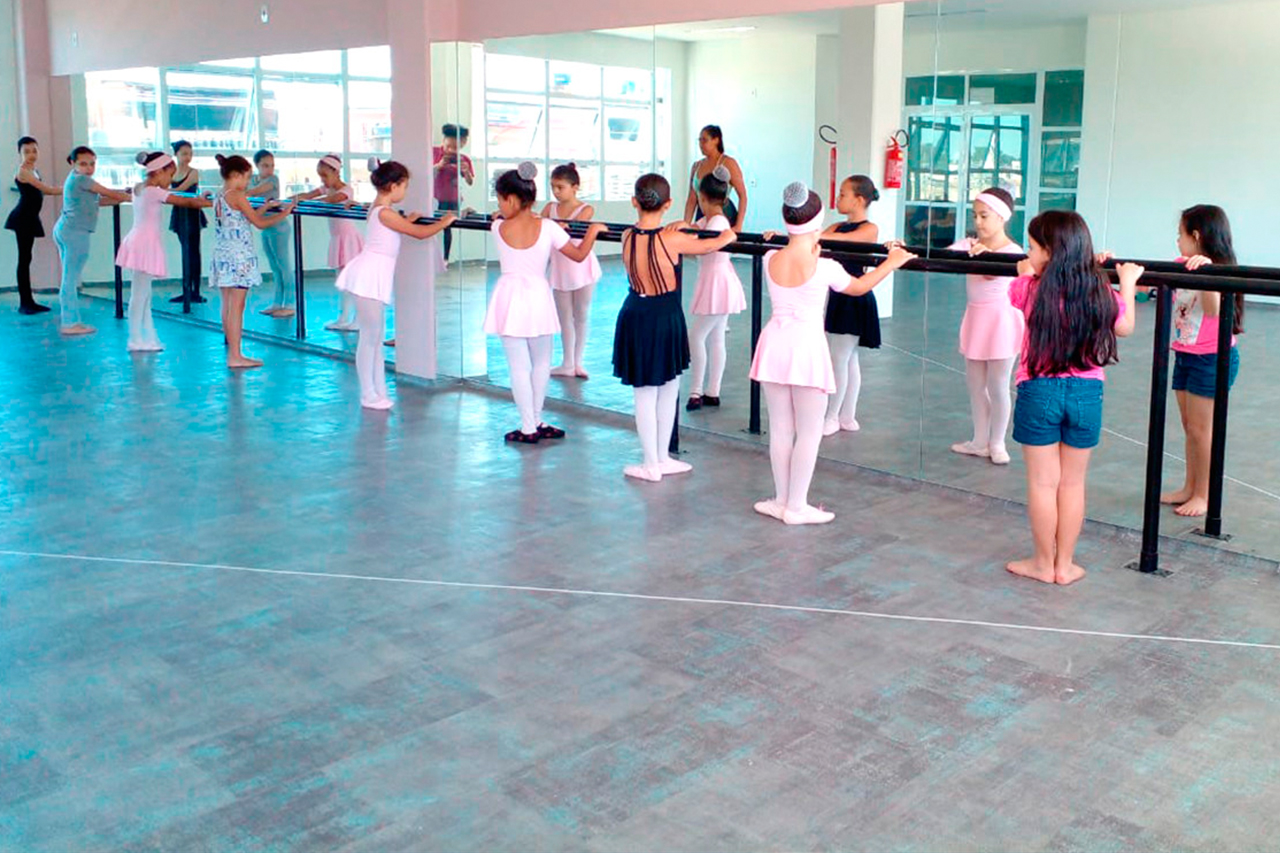 CCPL Maria Evangelista oferece aulas de ballet de forma totalmente gratuita