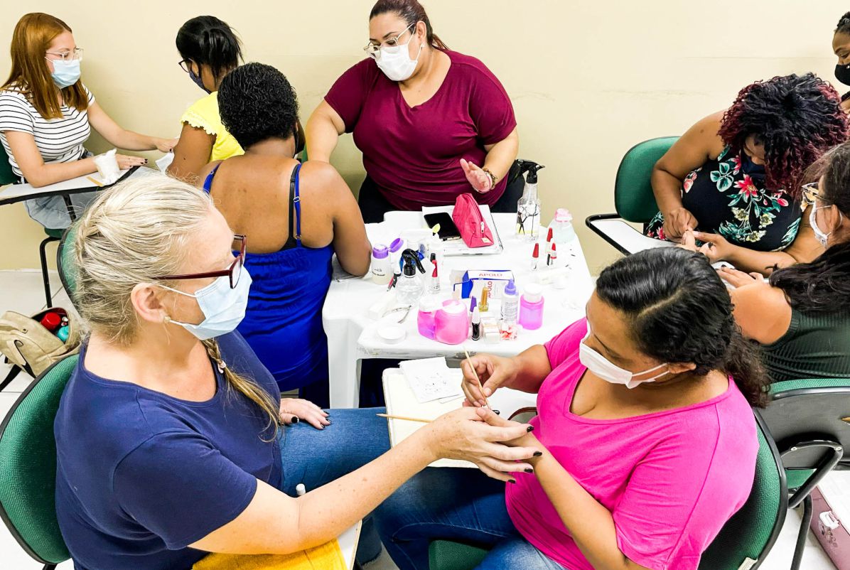 CCPLs de Barueri oferecem curso gratuito  de Manicure e Pedicure 