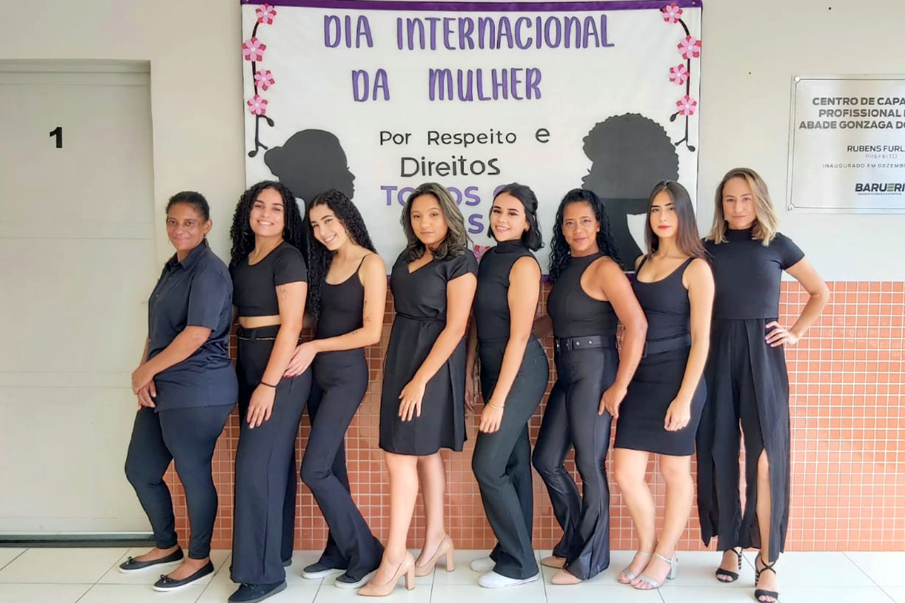 Centro de Capacitação Profissional e Lazer - CCPL Abade Gonzaga dos Santos promoveu Workshop de Beleza em homenagem ao ‘Dia Internacional da Mulher’