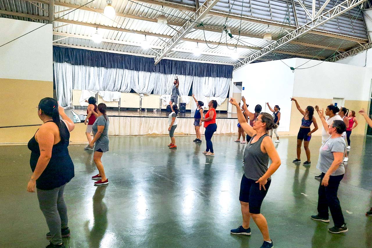 Centros de Capacitação Profissional e Lazer de Barueri oferecem aulas de danças e ritmos 