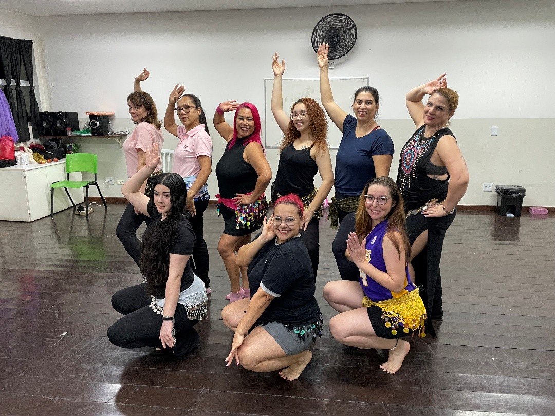 Dança do Ventre estimula expressão corporal e criatividade no CCPL João Ricardo Pelúcio Rosa