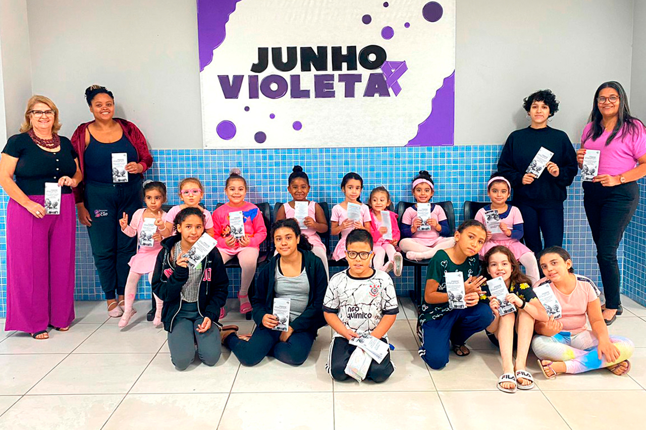 Junho Violeta: Em apoio a campanha equipe psicossocial do CCPL Gabriela de Freitas promoveu palestras de conscientização