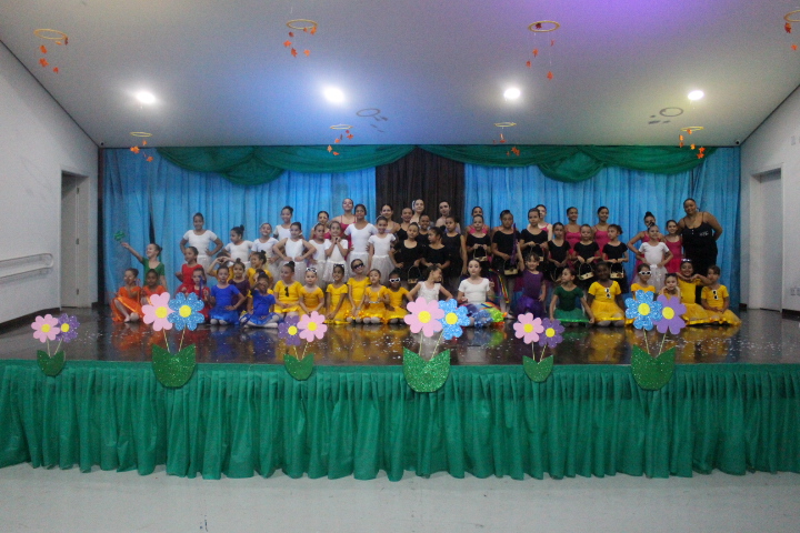 Mostra de dança emociona público no CCPL Gabriela de Freitas em Barueri