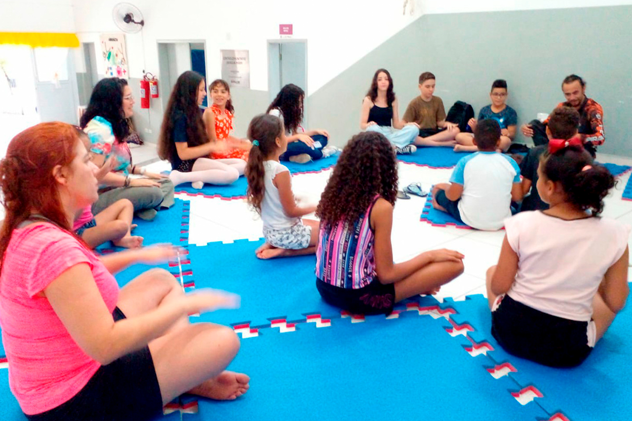 Musicoterapia: Workshop realizado no CCPL Jaraguá Mirim auxiliou no desenvolvimento vocal, social e emocional dos alunos