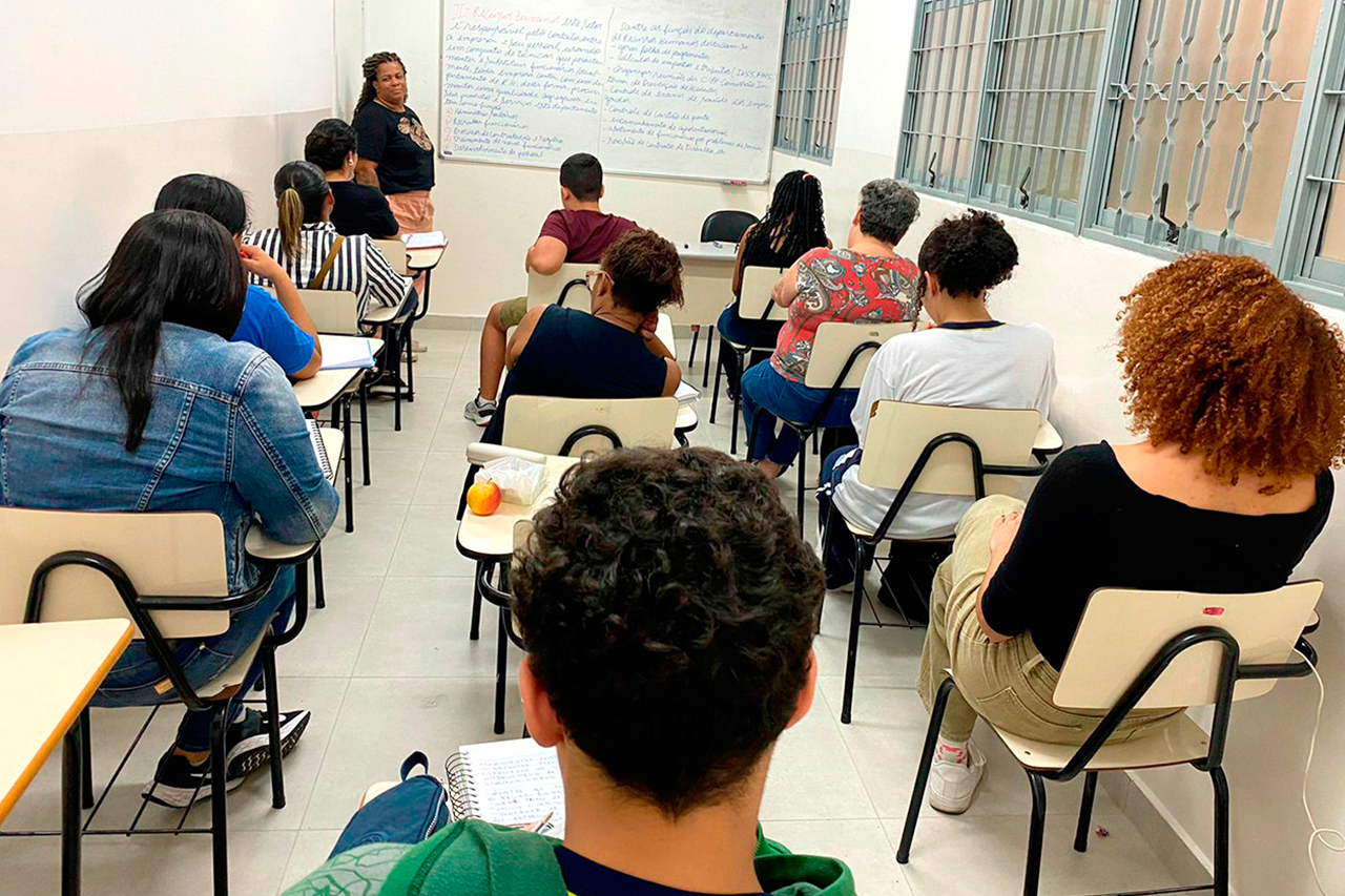 O Curso de Empreendedorismo do CCPL Hercília da Silva Barbosa capacita os alunos para identificar oportunidades de negócio