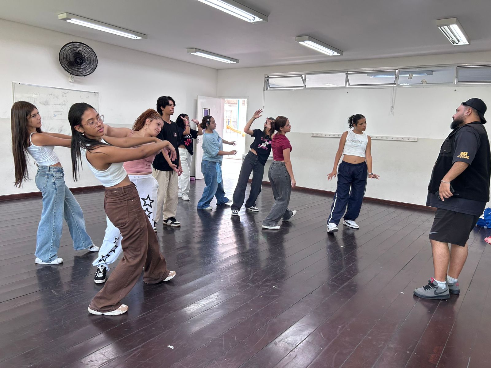Workshop de Street Dance movimentou alunos no CCPL João Ricardo Pelúcio Rosa 